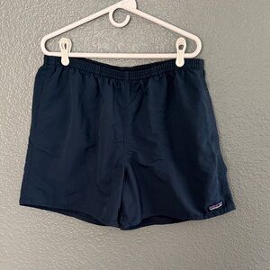 Patagonia Dark Blue Baggies Shorts with liner size XL Resortwear